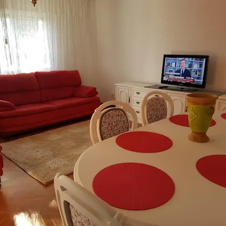 Complejo Las Casinas بيت للعطل خيخون